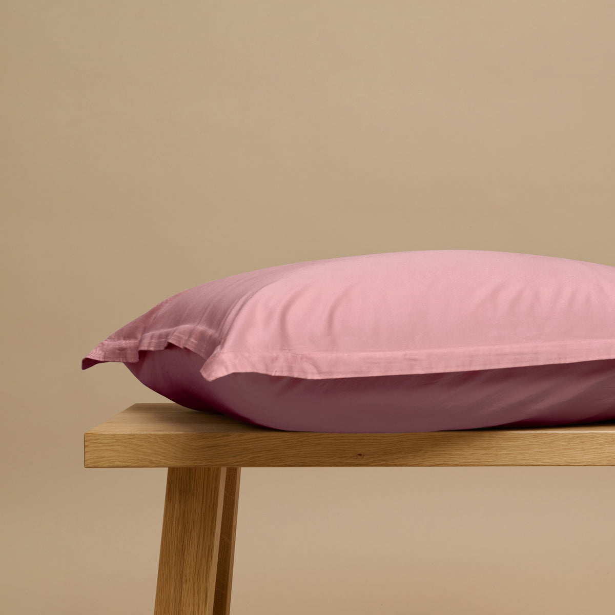 COCO & CICI TENCEL SATEEN KUSSENSLOOP MAUVE 60 X 70 CM