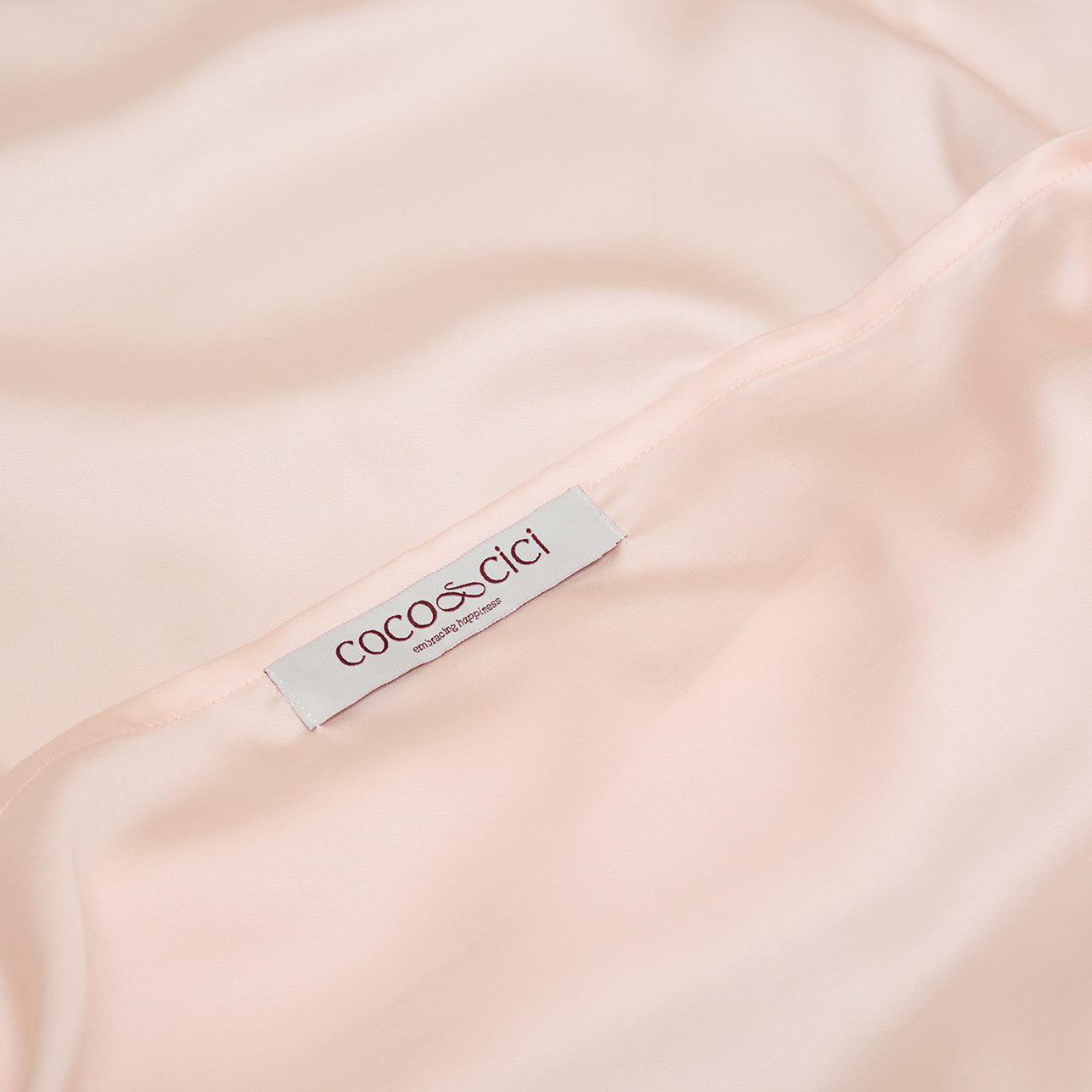 COCO & CICI - TENCEL SATEEN KUSSENSLOOP PERZIK WIT