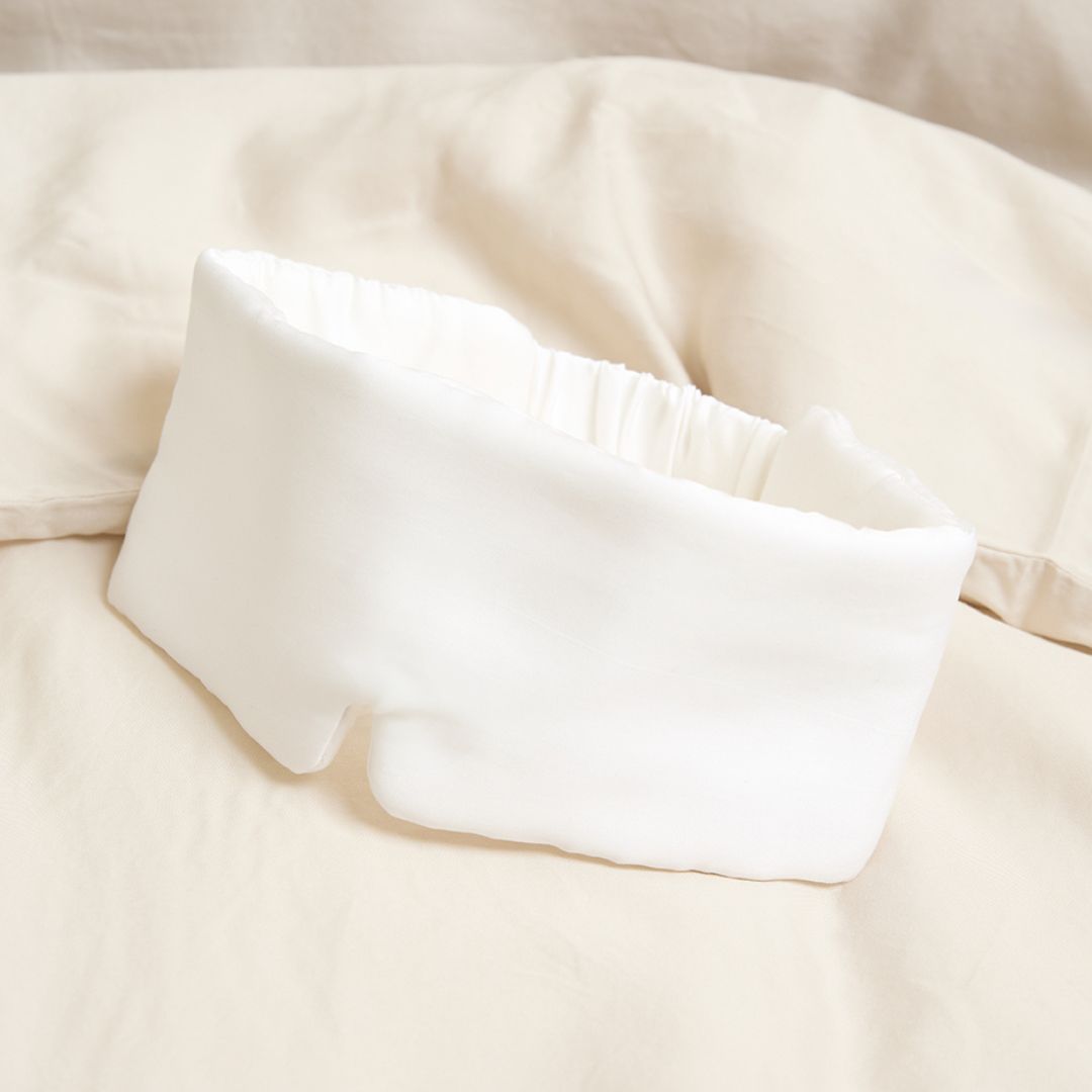COCO & CICI TENCEL SATEEN SLAAPMASKER WIT