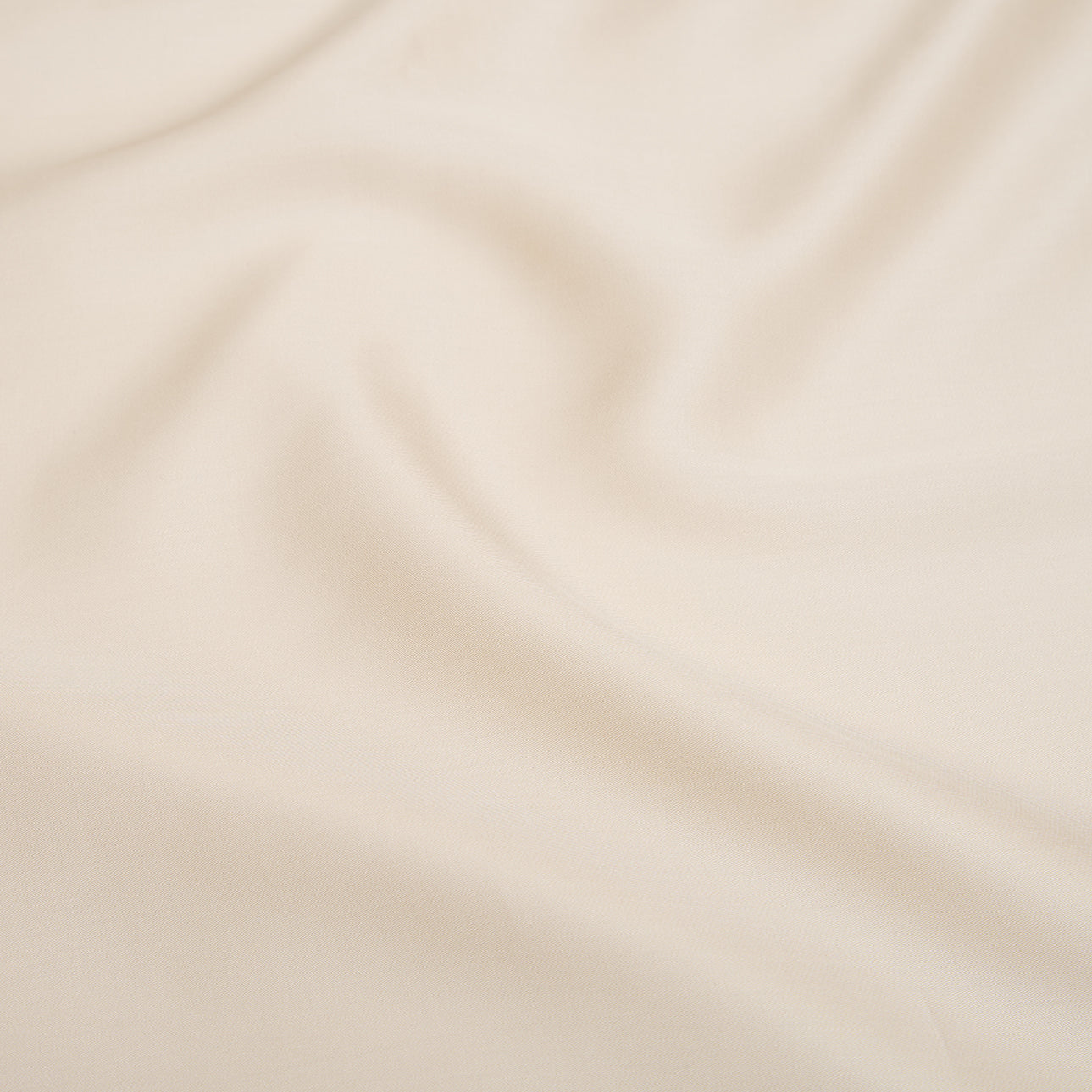 COCO & CICI - TENCEL SATEEN KUSSENSLOOP WIT ZAND