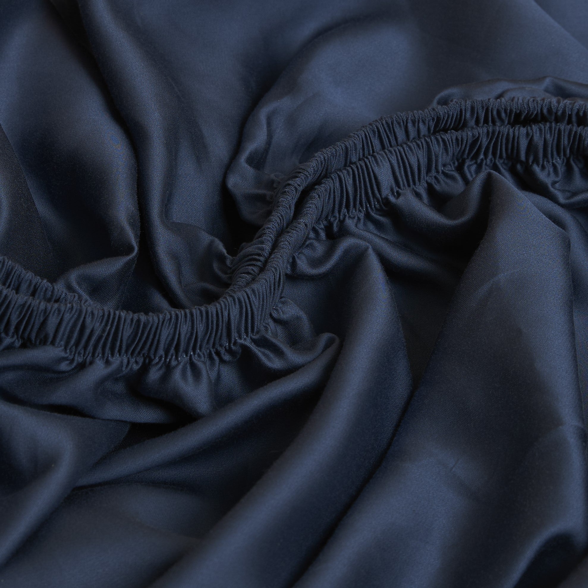 COCO & CICI - TENCEL TWILL HOESLAKEN DONKER BLAUW - 200X210X30 CM