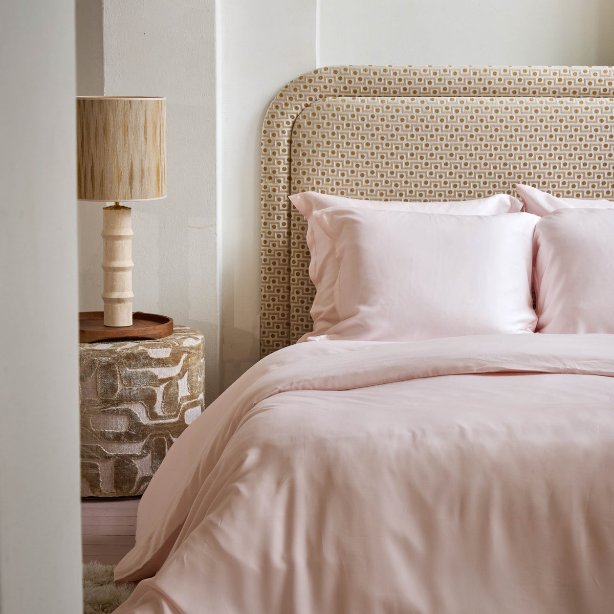 COCO & CICI TENCEL TWILL DEKBEDOVERTREK LICHTROZE LITS JUMEAUX 240 X 220 CM + 2 KUSSENSLOPEN 60 X 70 CM