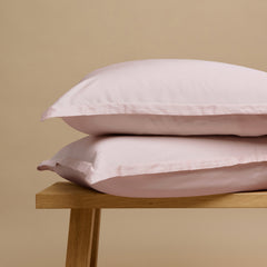 COCO & CICI TENCEL TWILL KUSSENSLOOP LICHTROZE 50 X 70 CM ZONDER VOLANT