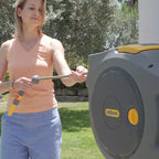 AUTO REEL WANDSLANGBOX + 20 M SLANG, KOPPELINGEN EN TUINSPUIT