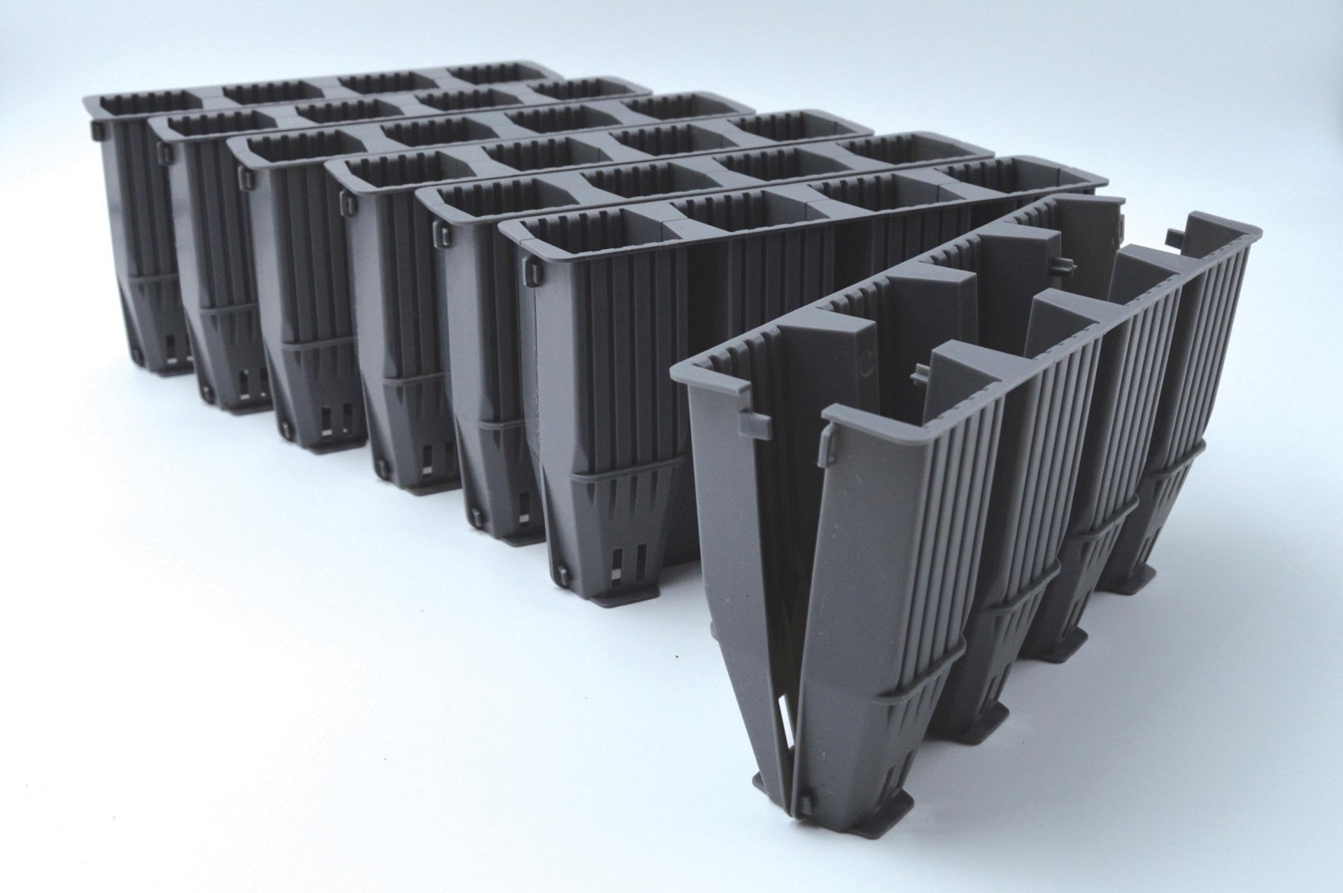 28 CELL DEEP ROOT PLANT CELLS