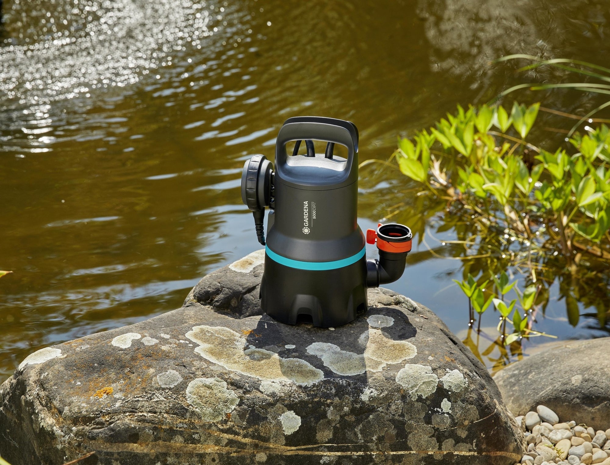  VUILWATER DOMPELPOMP 9000 MET VLOTTER