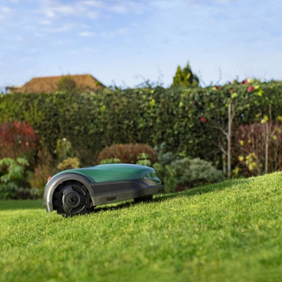  RT700 LI-ION ROBOTMAAIER 700 M²