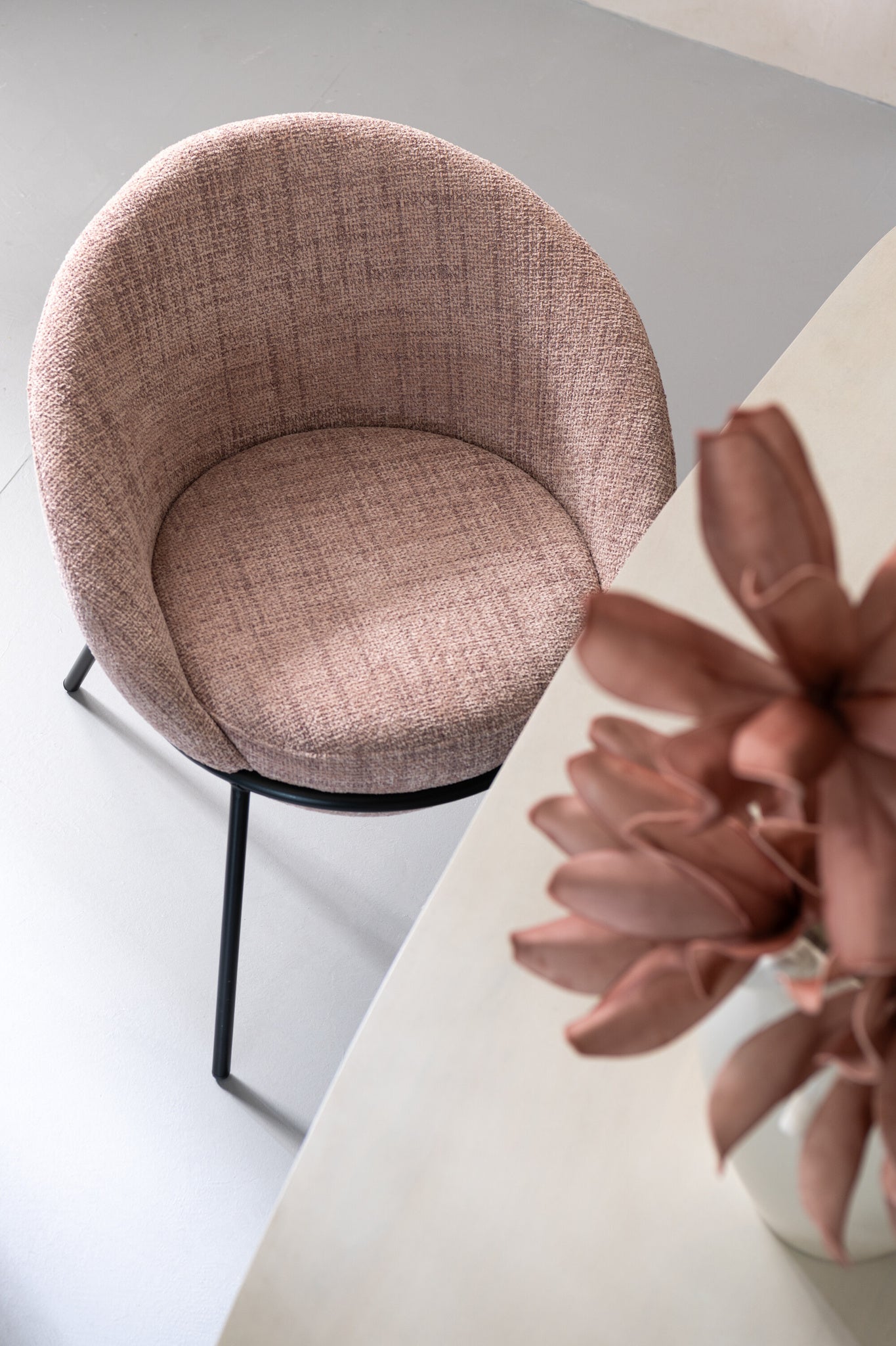 Eetkamerstoel Eetkamerstoel met ijzeren poten ijzer lichtroze/zwart