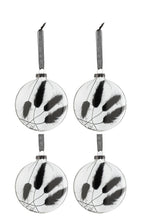 J-LINE DOOS VAN 4 KERSTBALLEN ROND PLAT GEDROOGD HARETAIL ZWART GLAS TRANSPARANT MEDIUM