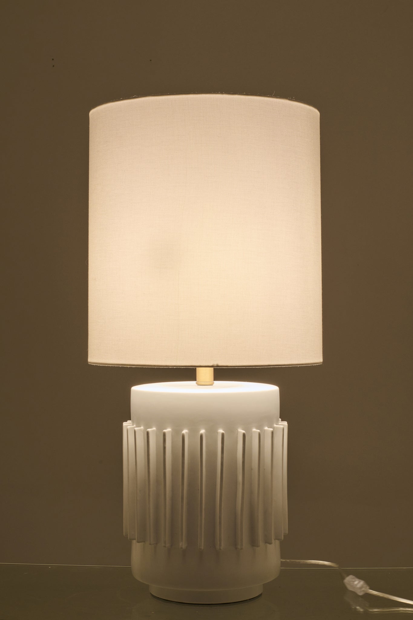 Witte keramische tafellamp