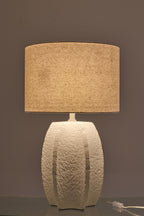 Witte keramische tafellamp