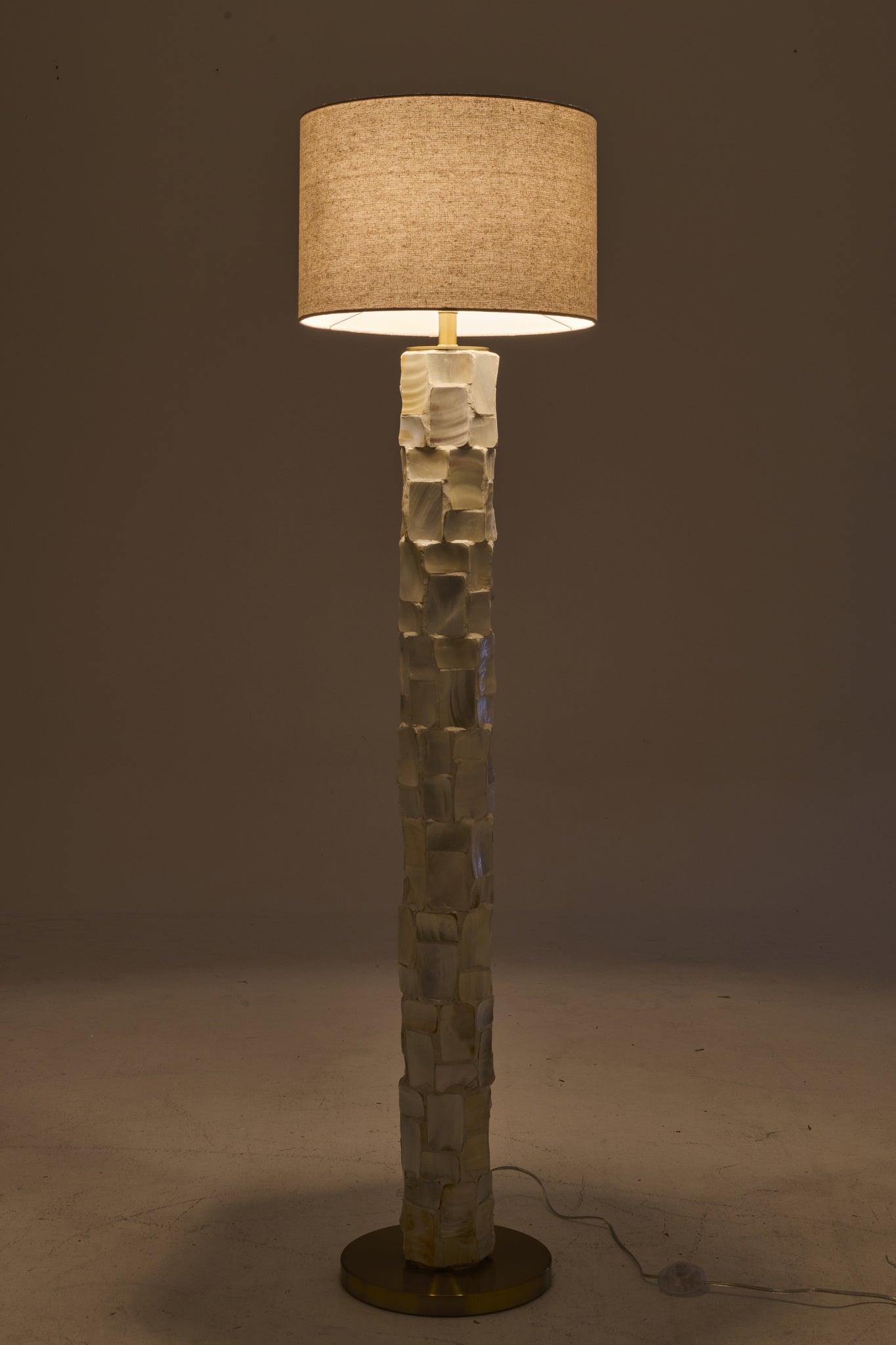 Vloerlamp parelmoer-effect schelp off-white/lichtbeige