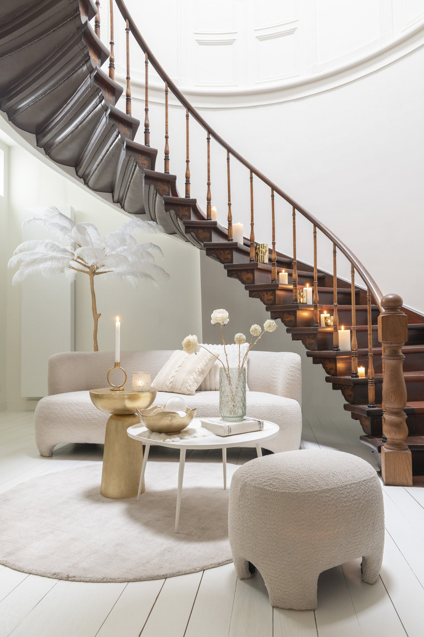 Tapis rond en viscose beige fait main