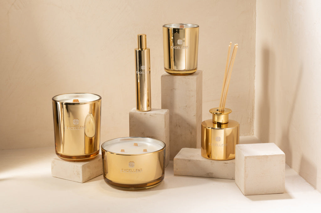 J-LINE SCENTED CANDLE EXCELLENT GOLDEN HONEY GOLD MEDIUM-80HOURS