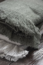 J-LINE GOOI MET FRANJES VAN POLYESTER ANTRACIET