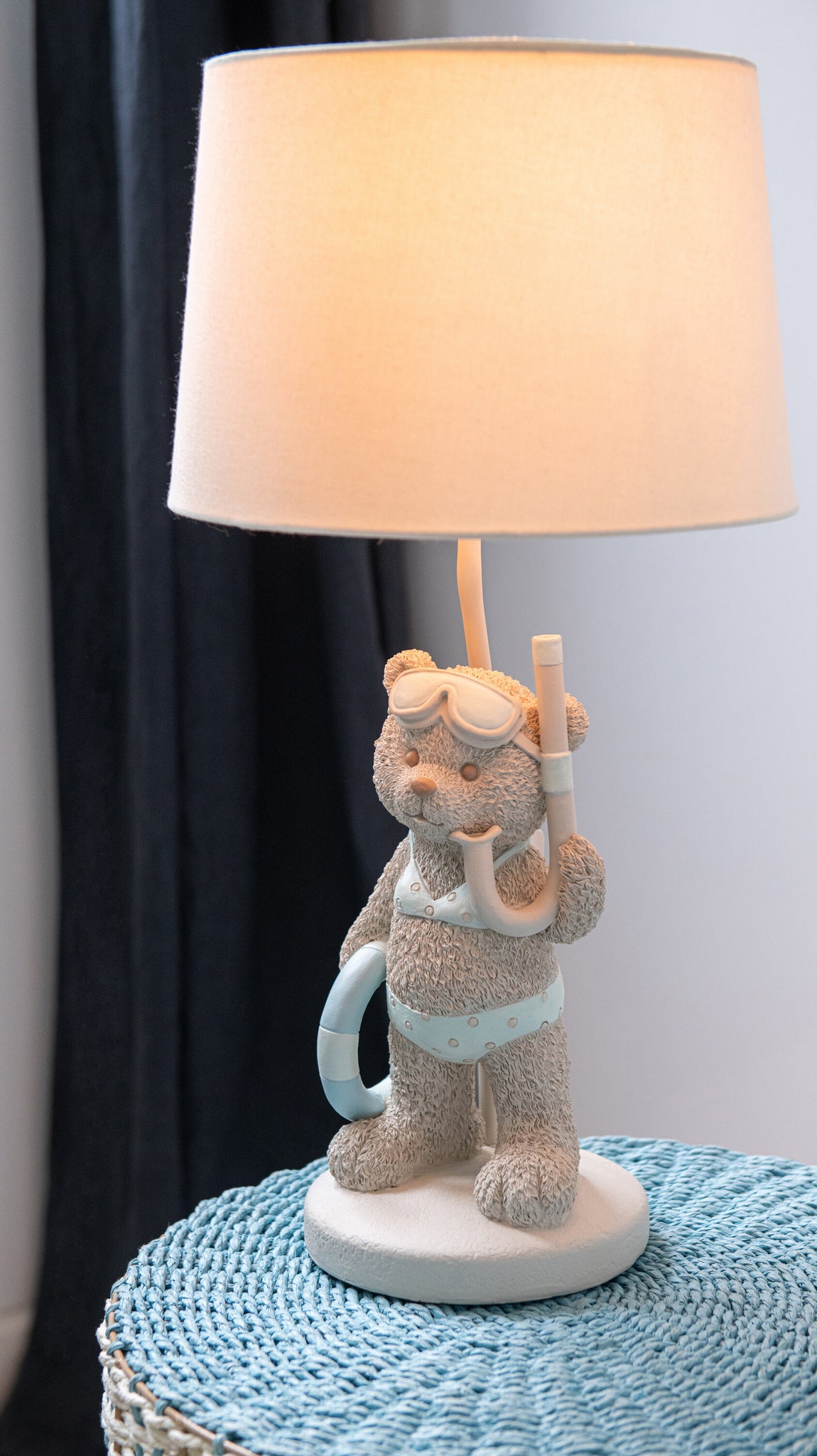 Tafellamp beer strand meisje/jongen polyresin beige/lichtblauw assortiment van 2