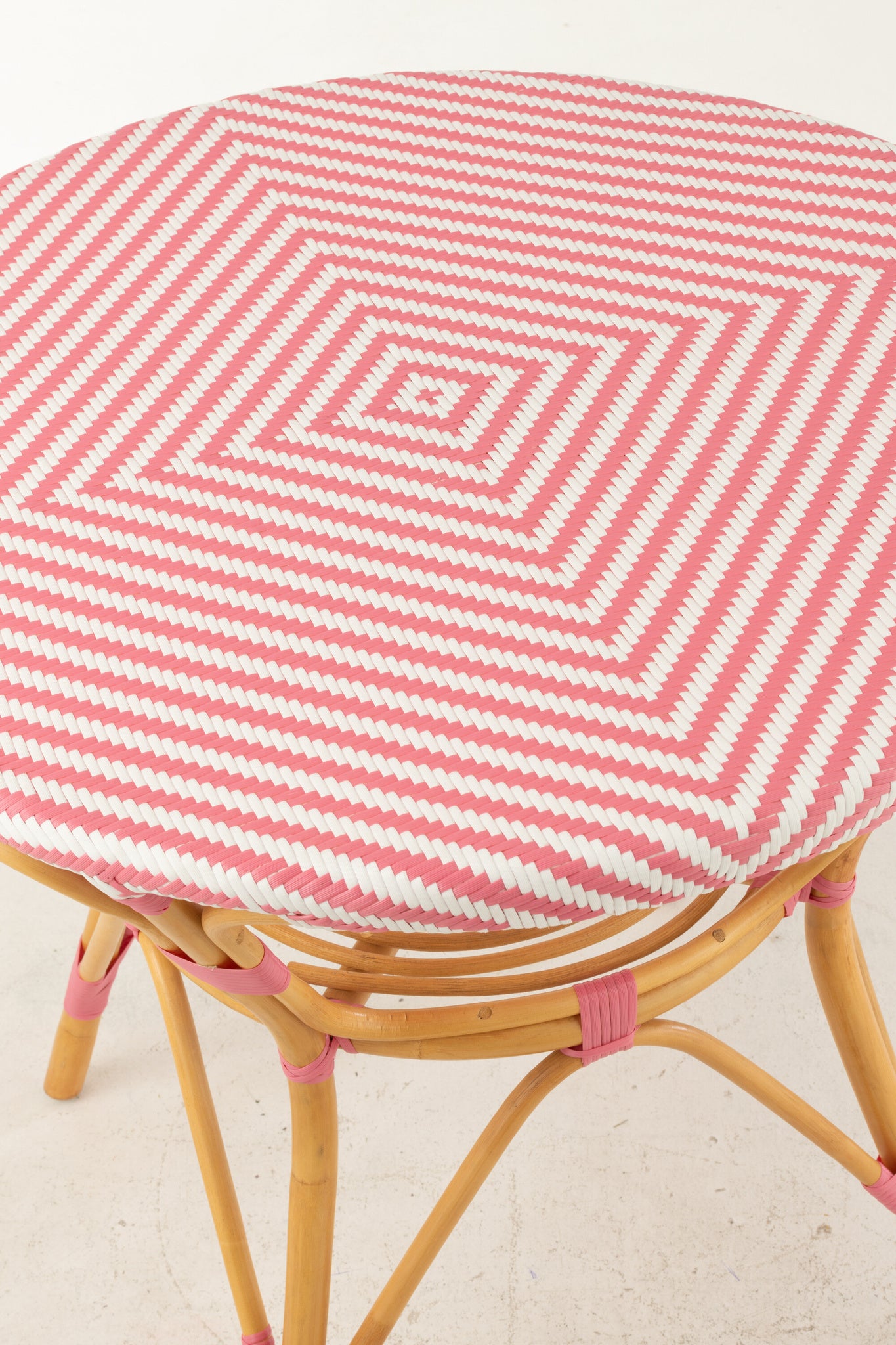 Eettafel rotan roze/wit