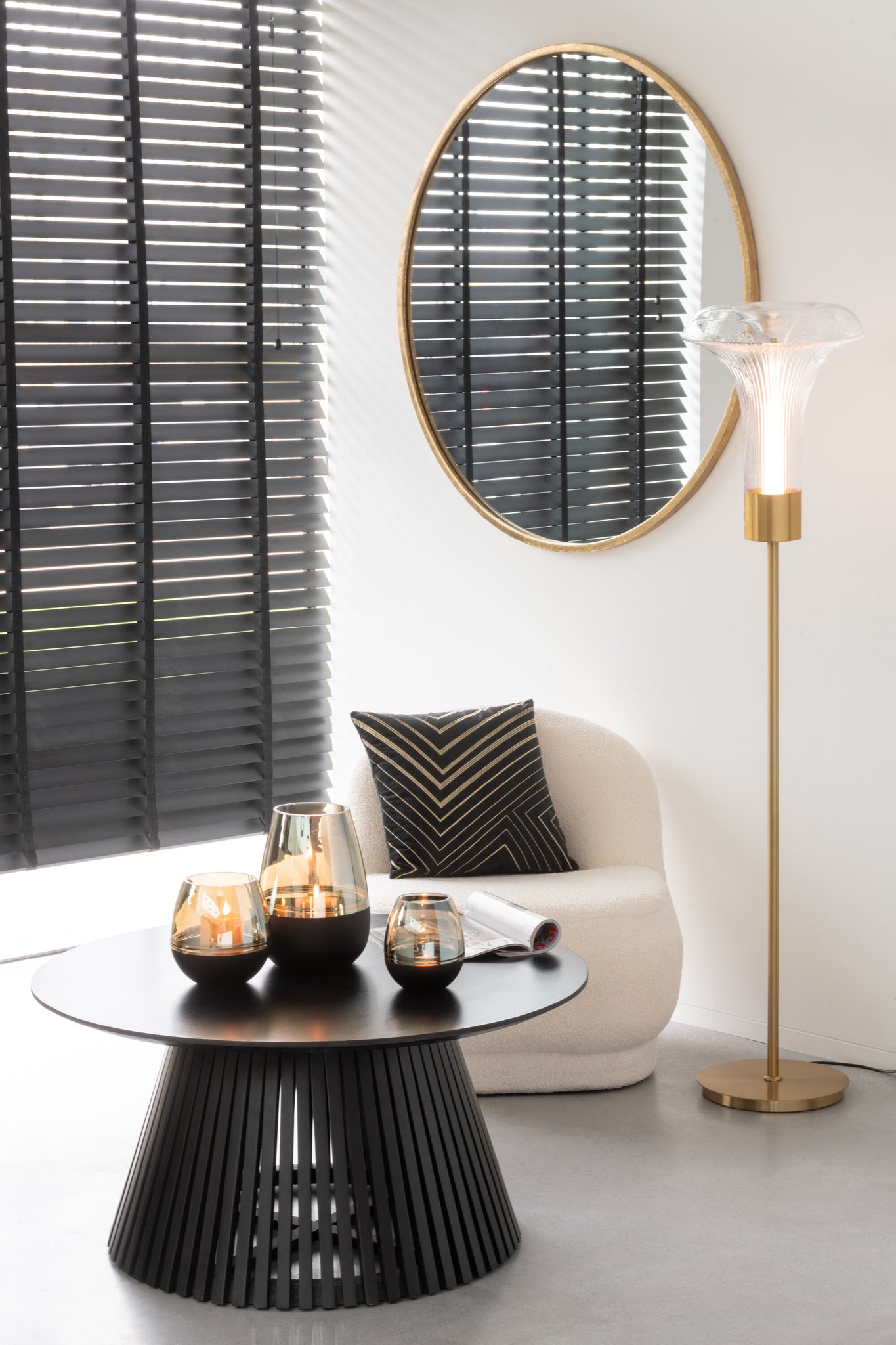 Vloerlamp LED goudkleurig metaal/doorzichtig glas