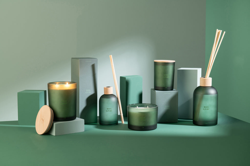 J-LINE REED DIFFUSER ACCORDS ESSENTIELS – BOIS GIVRÉ 550ML