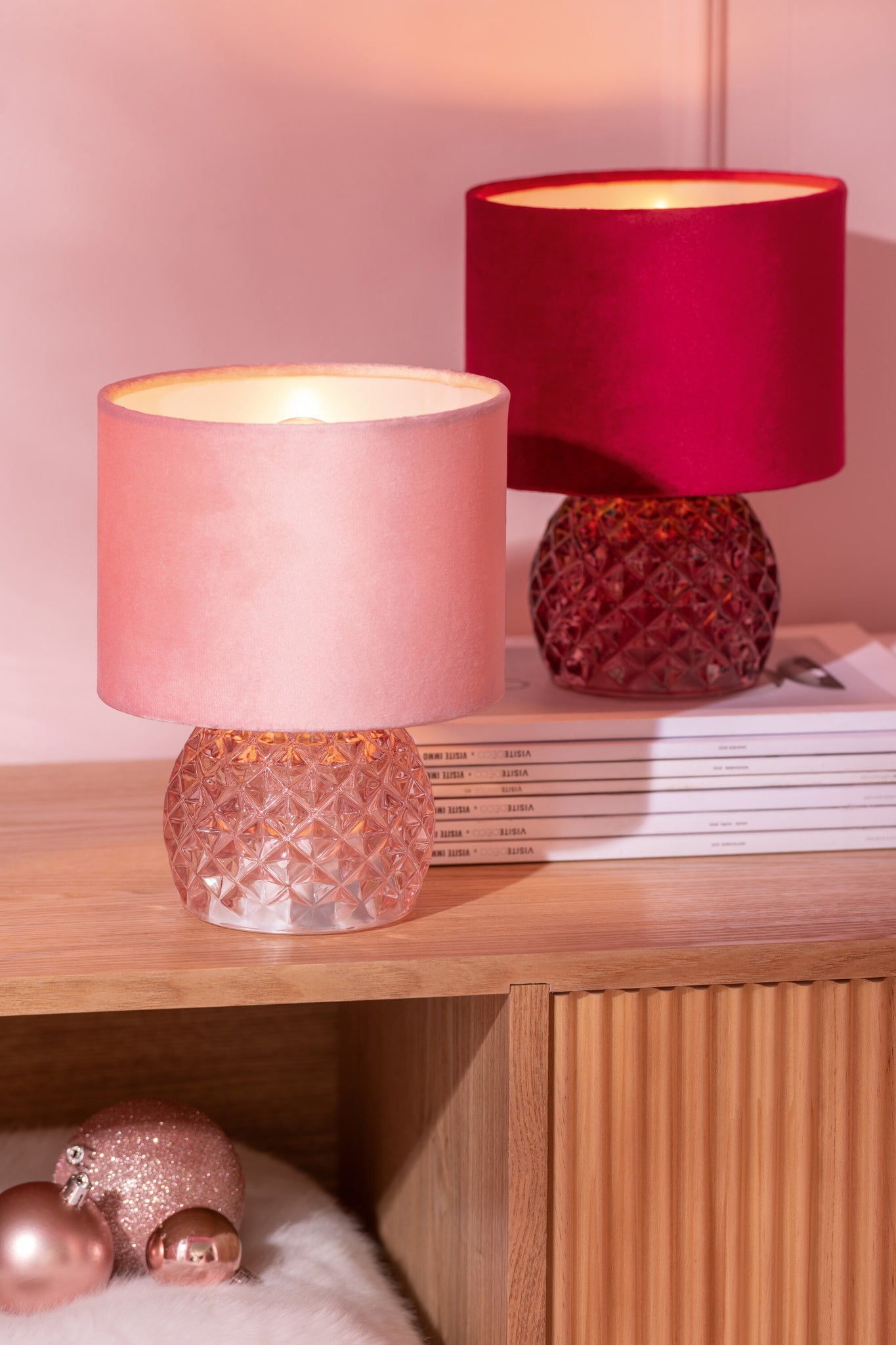 Roze glazen LED-tafellamp