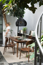 Rotan lampenkap in peervorm, zwart