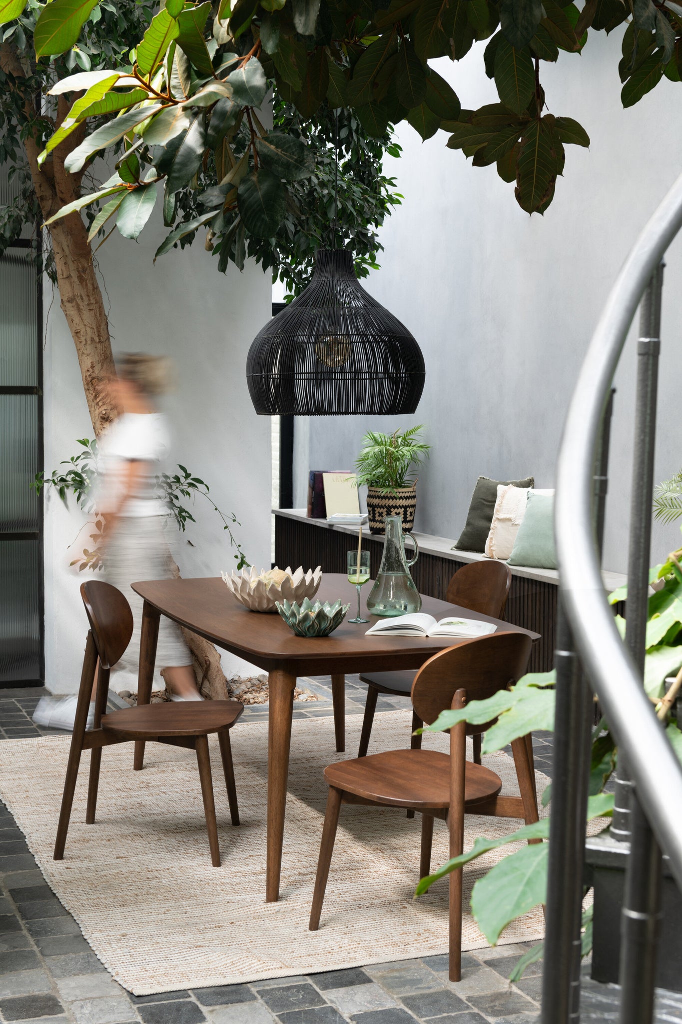 Rotan lampenkap in peervorm, zwart