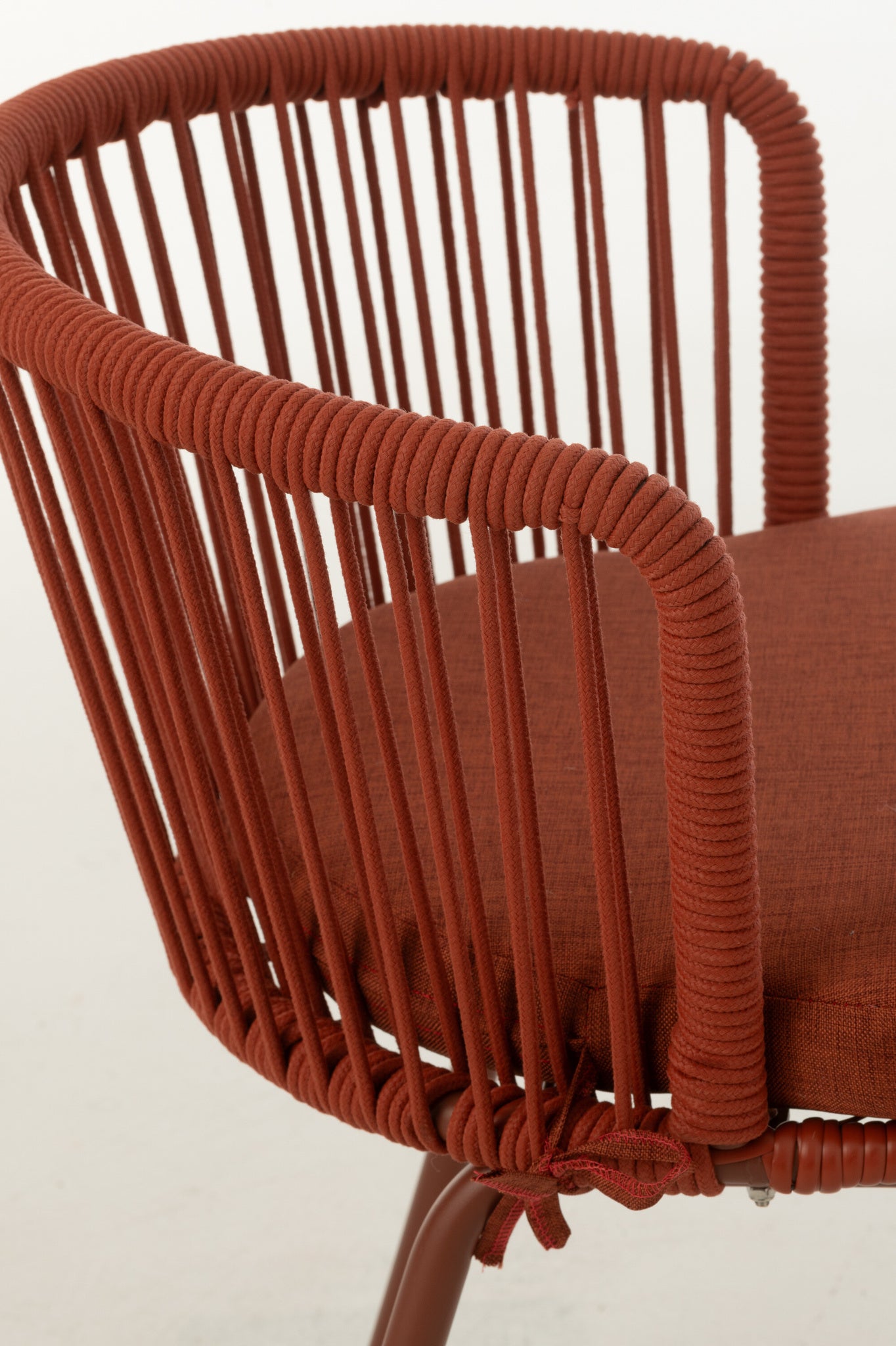 Stoel Toa staal/touw rood